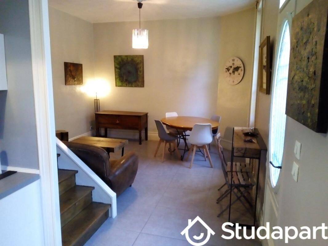 1 pièce 12 m² · à Angers · 12 m² · 430 €/mois
