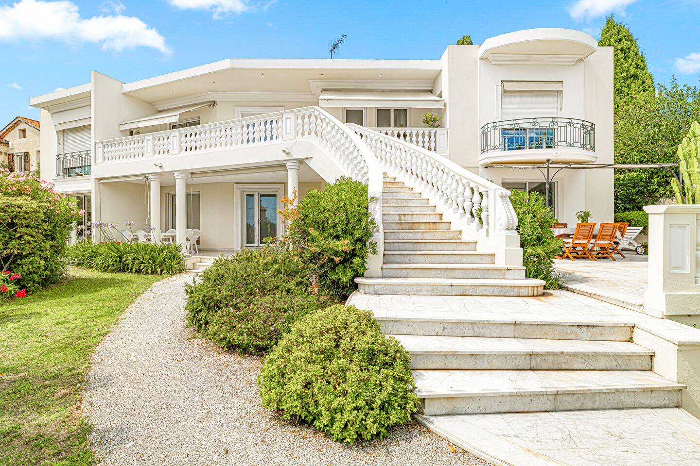 Appartement 3 pièces 117 m² · à Nice · 116,6 m² · 689 000 €