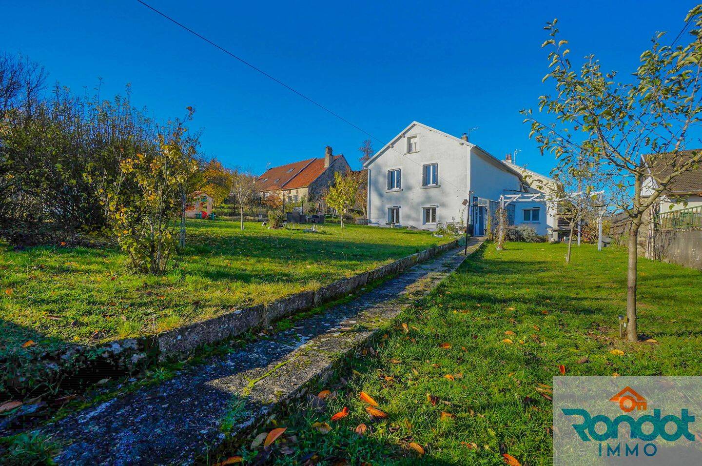 Maison 6 pièces 145 m² · à Le Montsaugeonnais · 145 m² · 159 000 €