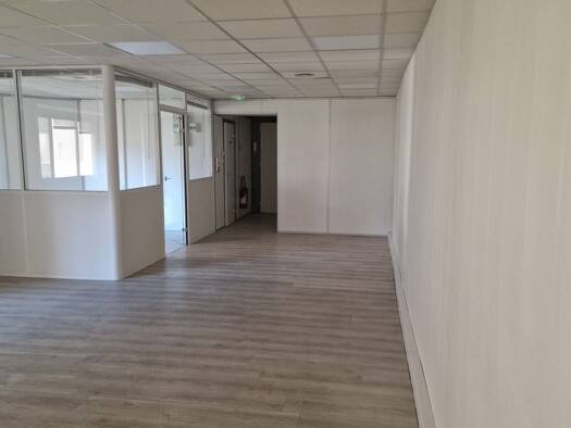 Local commercial à vendre 150 000 € 70 m² de surface de vente Centre ville Bordeaux 33000