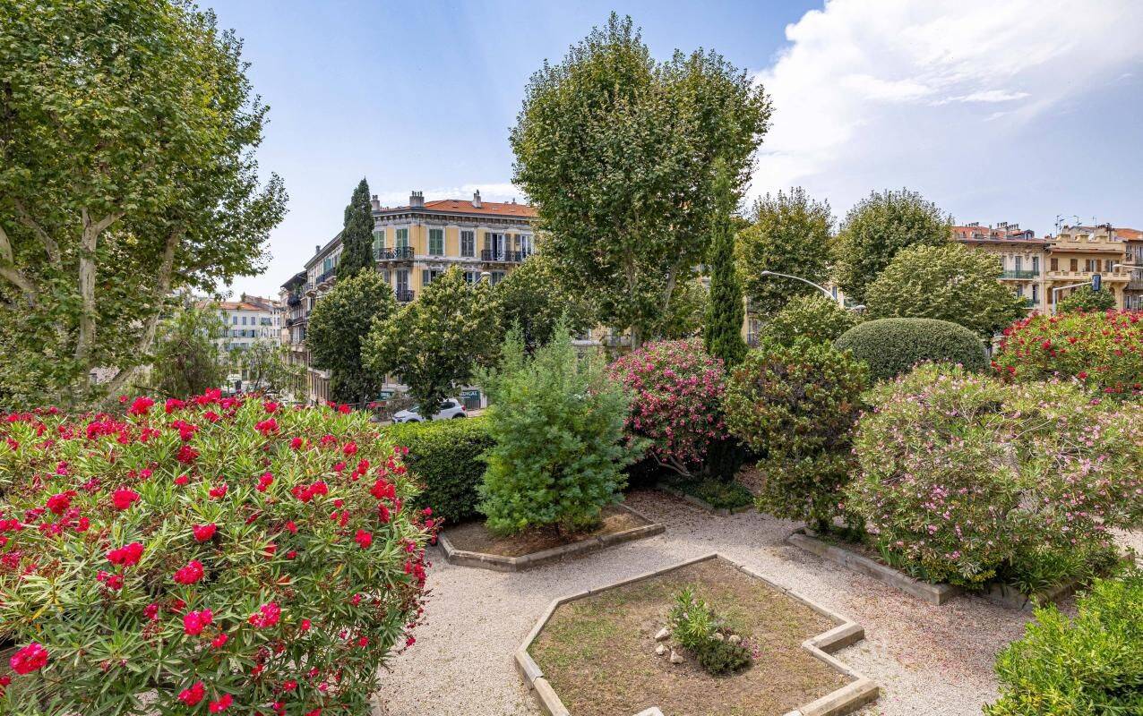 Maison 3 pièces 77 m² · à Nice · 76,5 m² · 550 000 €