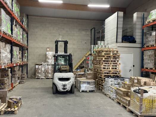 Local d'activités avec bail commercial 1 072 € 165,1 m² d'espace de stockage Saint Ladre-La Sablonniere Crépy-en-Valois 60800