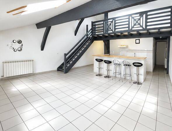 Appartement 2 pièces 82 m² · à Peyrehorade · 82 m² · 655 €/mois