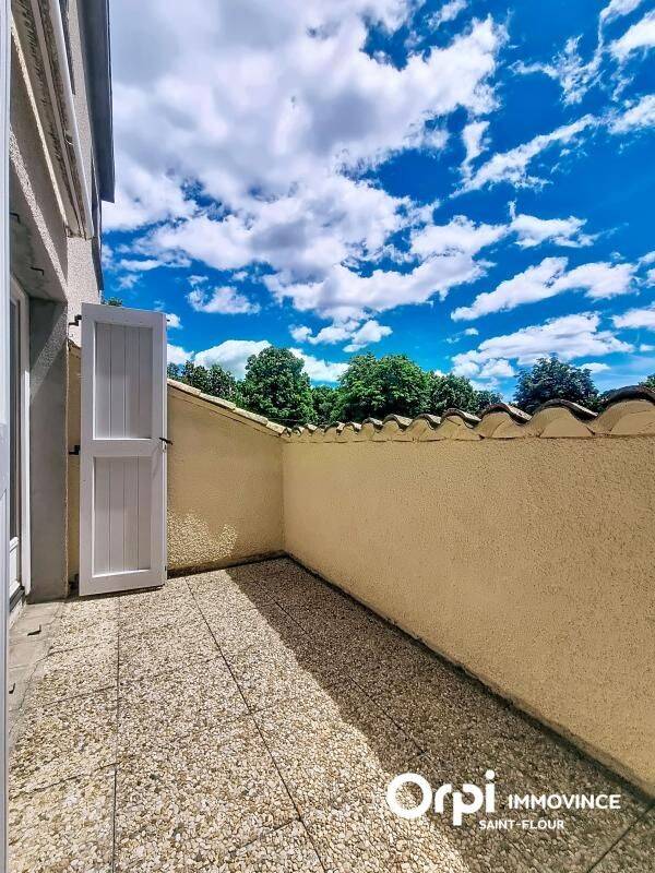 Appartement 2 pièces 62 m² · à Saint-Flour · 62,3 m² · 430 €