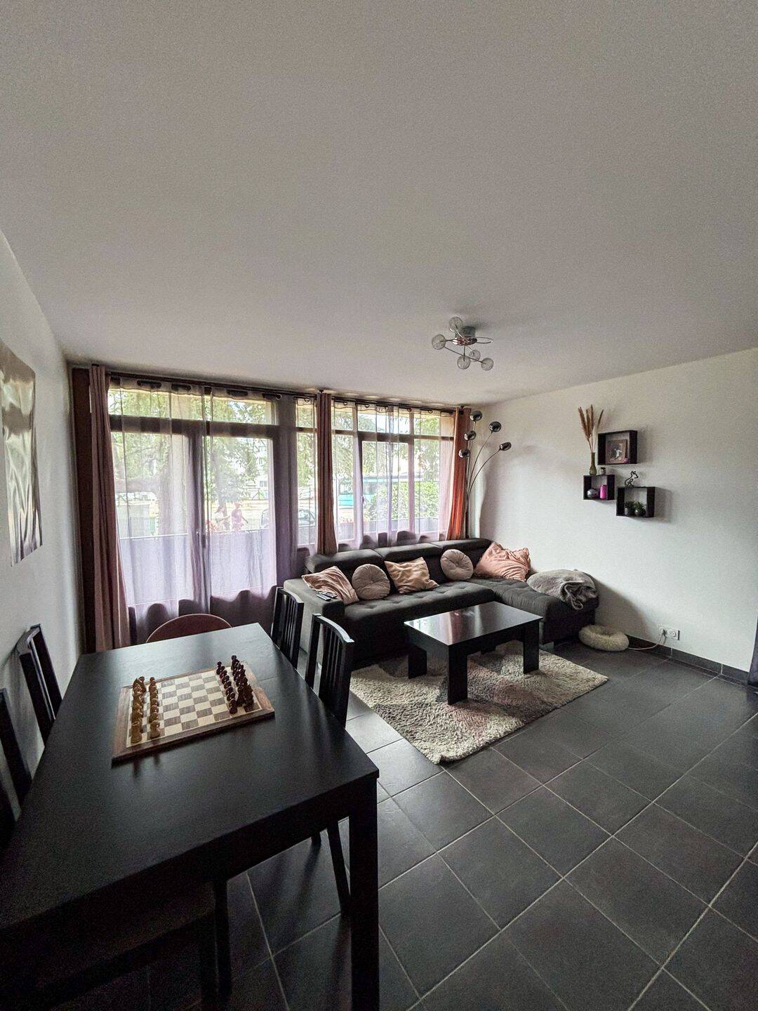 Appartement 3 pièces 64 m² · à Saint-Martin-d'Hères · 64 m² · 950 €