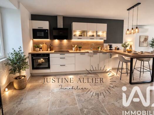 Maison à vendre 279 000 € 5 pièces 4 chambres 178 m² 12 m² de terrain Maillane 13910