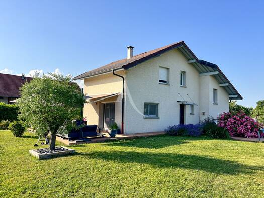 Maison à vendre 795 000 € 5 pièces 4 chambres 137 m² 1 061 m² de terrain Feigères 74160