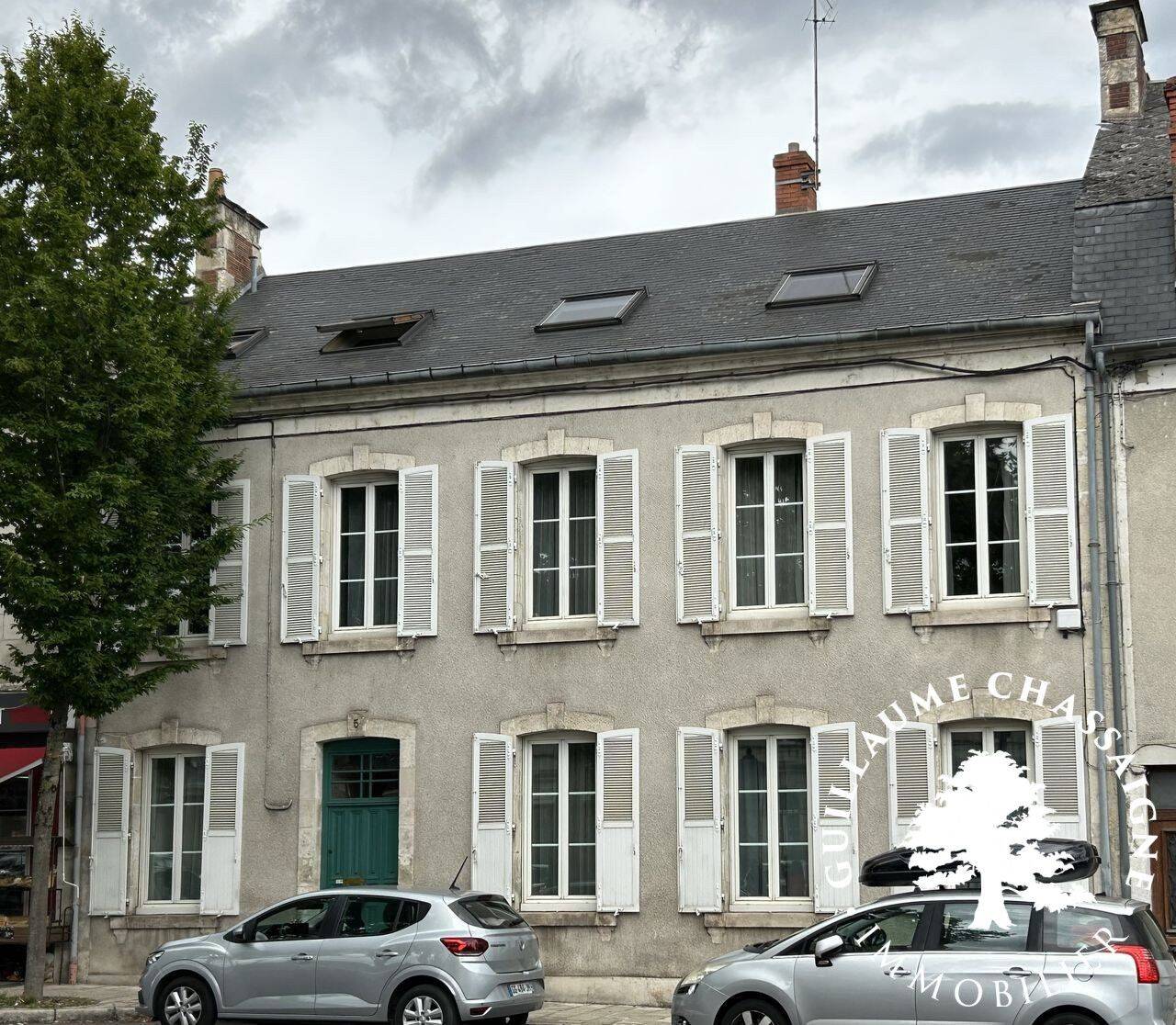 Maison 13 pièces 224 m² · à Bourges · 224 m² · 390 600 €