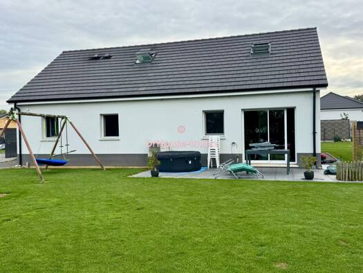 Maison de plain-pied à vendre 250 000 € 6 pièces 5 chambres 125 m² 800 m² de terrain Petit-Caux 76630