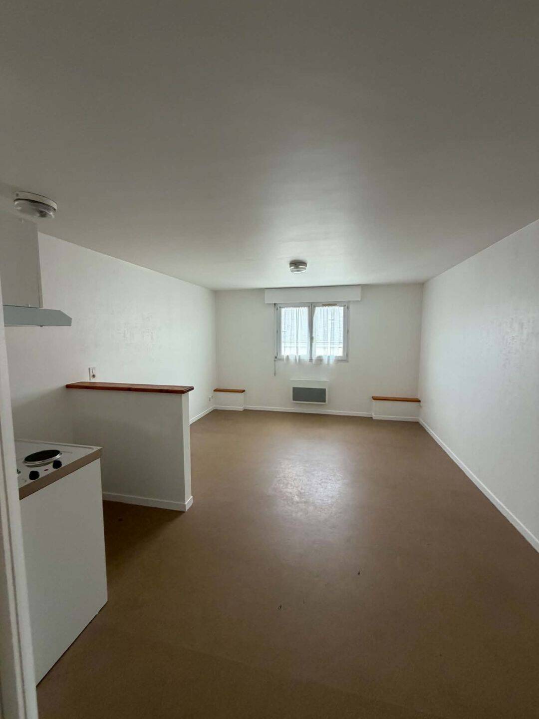 Appartement 1 pièce 26 m² · à La Roche-sur-Yon · 25,9 m² · 385 €