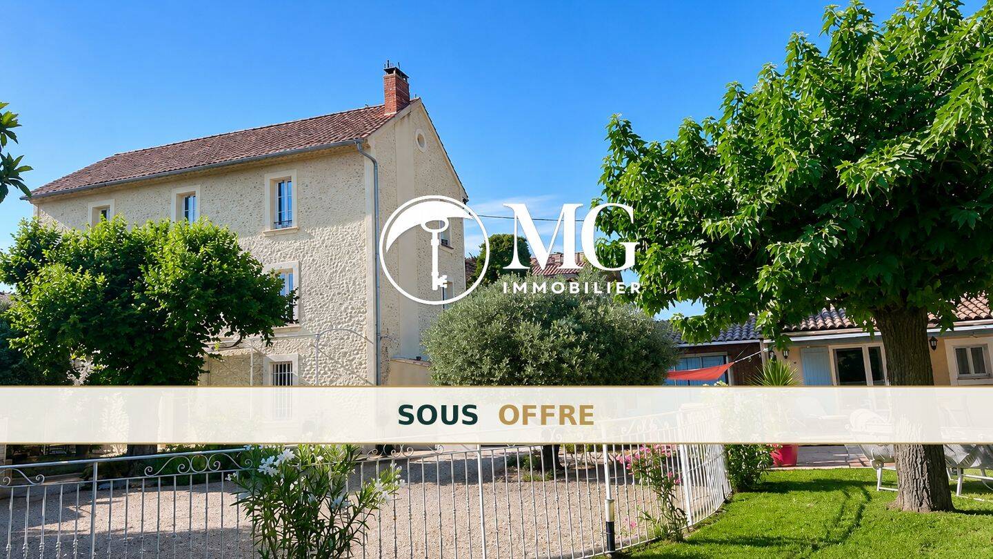 Maison 10 pièces 317 m² · à Les Mées · 317 m² · 749 000 €