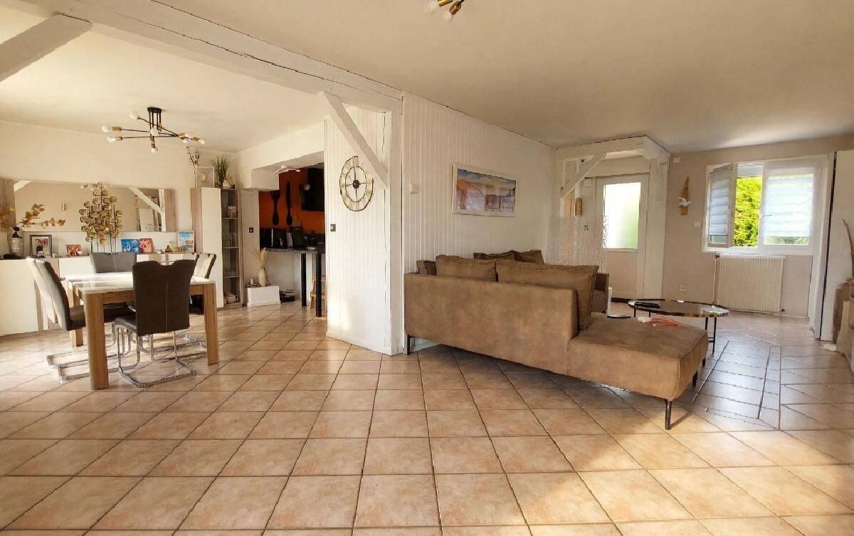 Maison 8 pièces 135 m² · à Pont-sur-Yonne · 135 m² · 198 500 €