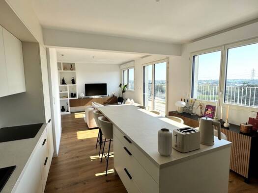 Appartement à louer 1 750 € 3 pièces 2 chambres 60 m² Étage 6/6 Atlantis-Massy Sud Massy 91300