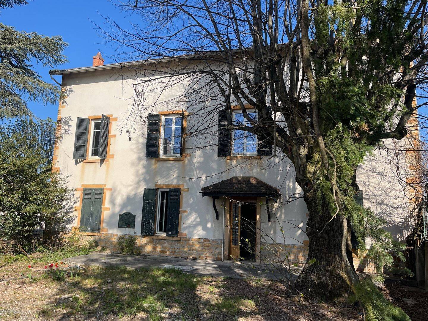 Maison 6 pièces 195 m² · à Limas · 195 m² · 250 000 €