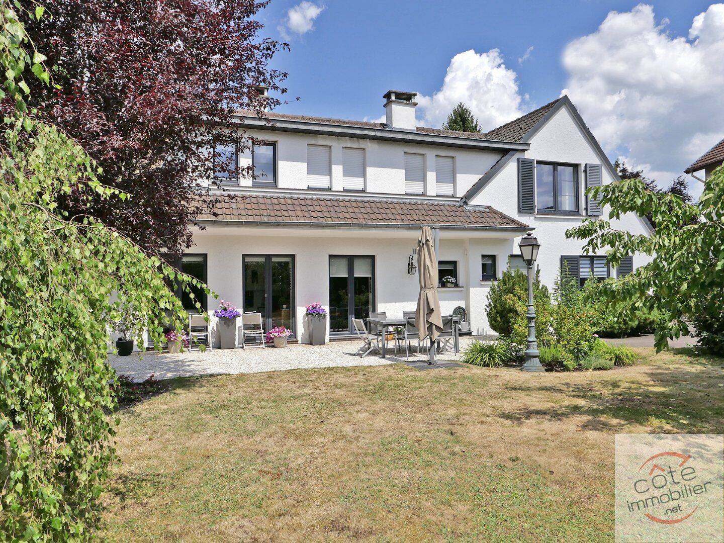Maison 8 pièces 205 m² · à Sarralbe · 205 m² · 350 000 €
