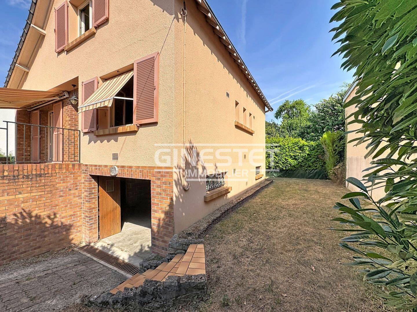 Maison 4 pièces 90 m² · à Saint-Julien-les-Villas · 90 m² · 189 000 €