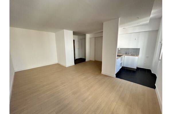 Appartement 3 pièces 60 m² · à Cannes · 60,1 m² · 1 195 €/mois