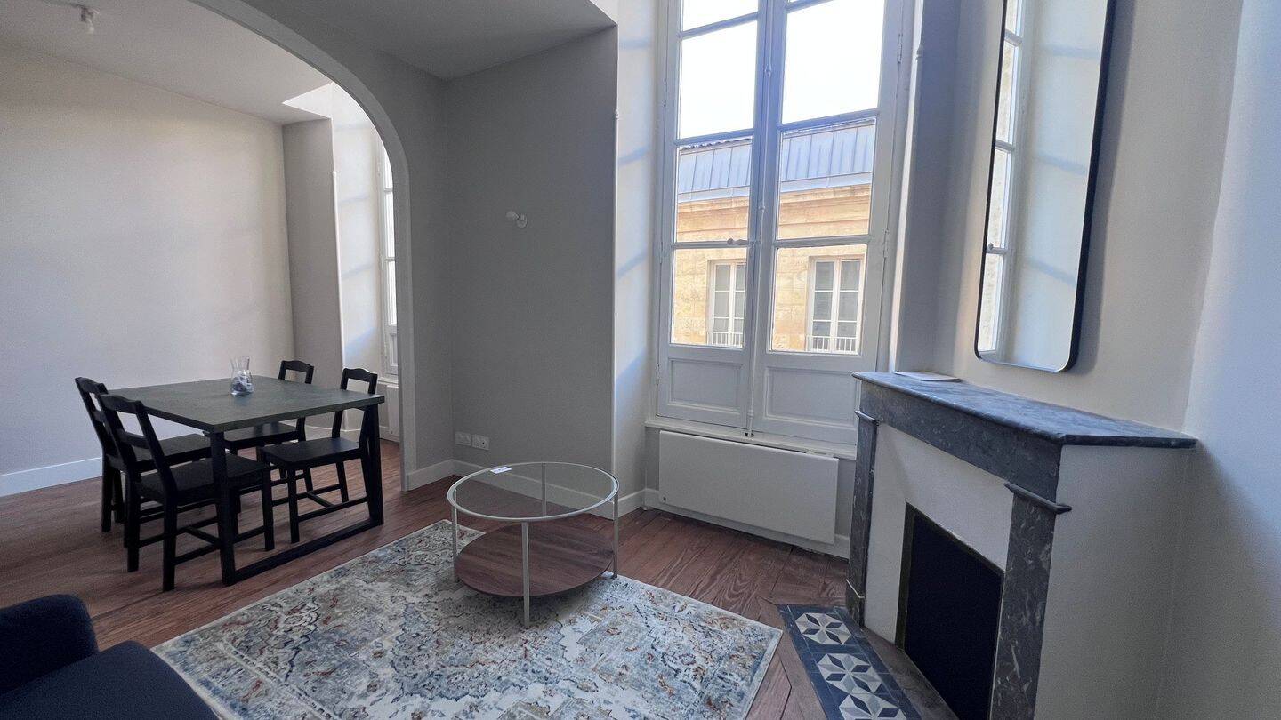 Appartement 2 pièces 50 m² · à Bordeaux · 49,8 m² · 990 €/mois