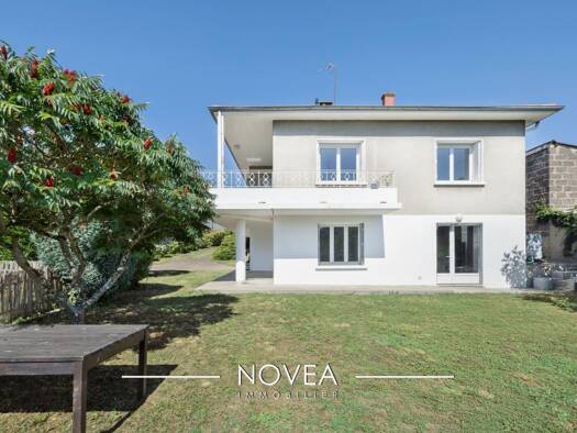 Maison à vendre 625 000 € 6 pièces 4 chambres 143,9 m² 1 069 m² de terrain Sathonay-Camp 69580