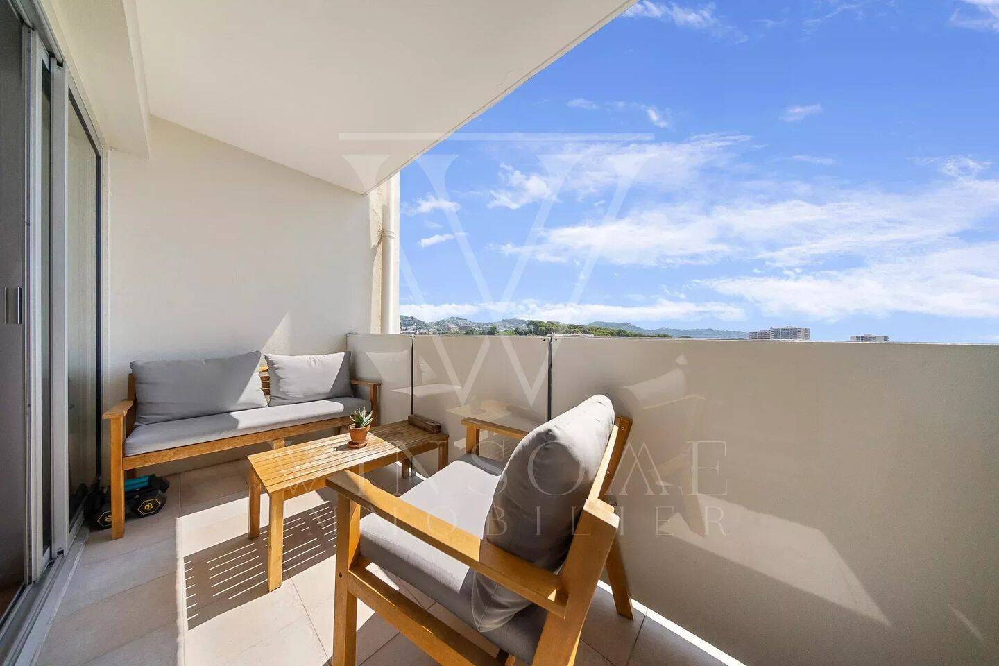 Appartement 3 pièces 77 m² · à Le Cannet · 77 m² · 235 000 €