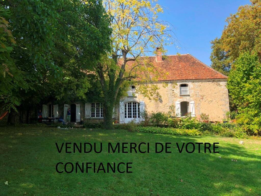 Maison 8 pièces 273 m² · à Sens · 273 m² · 480 000 €