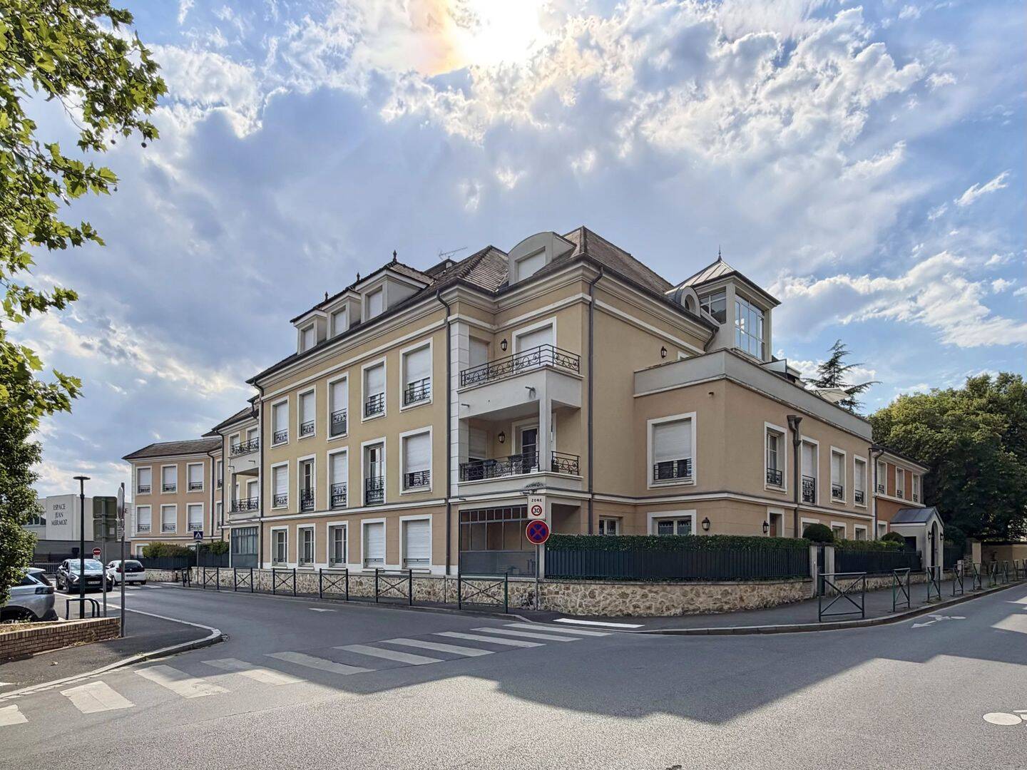 Appartement 4 pièces 99 m² · à Antony · 98,8 m² · 1 899 €/mois