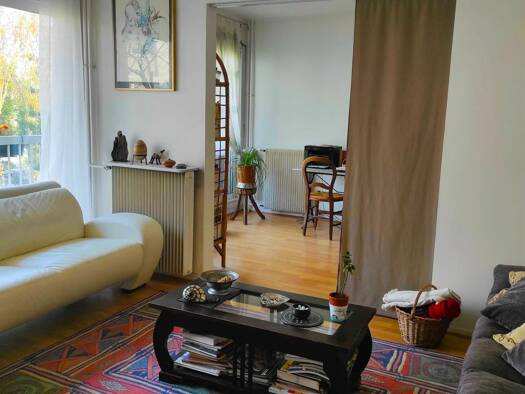 Appartement à vendre 270 000 € 4 pièces 2 chambres 79 m² Étage 2/3 Les Quais Bougival 78380