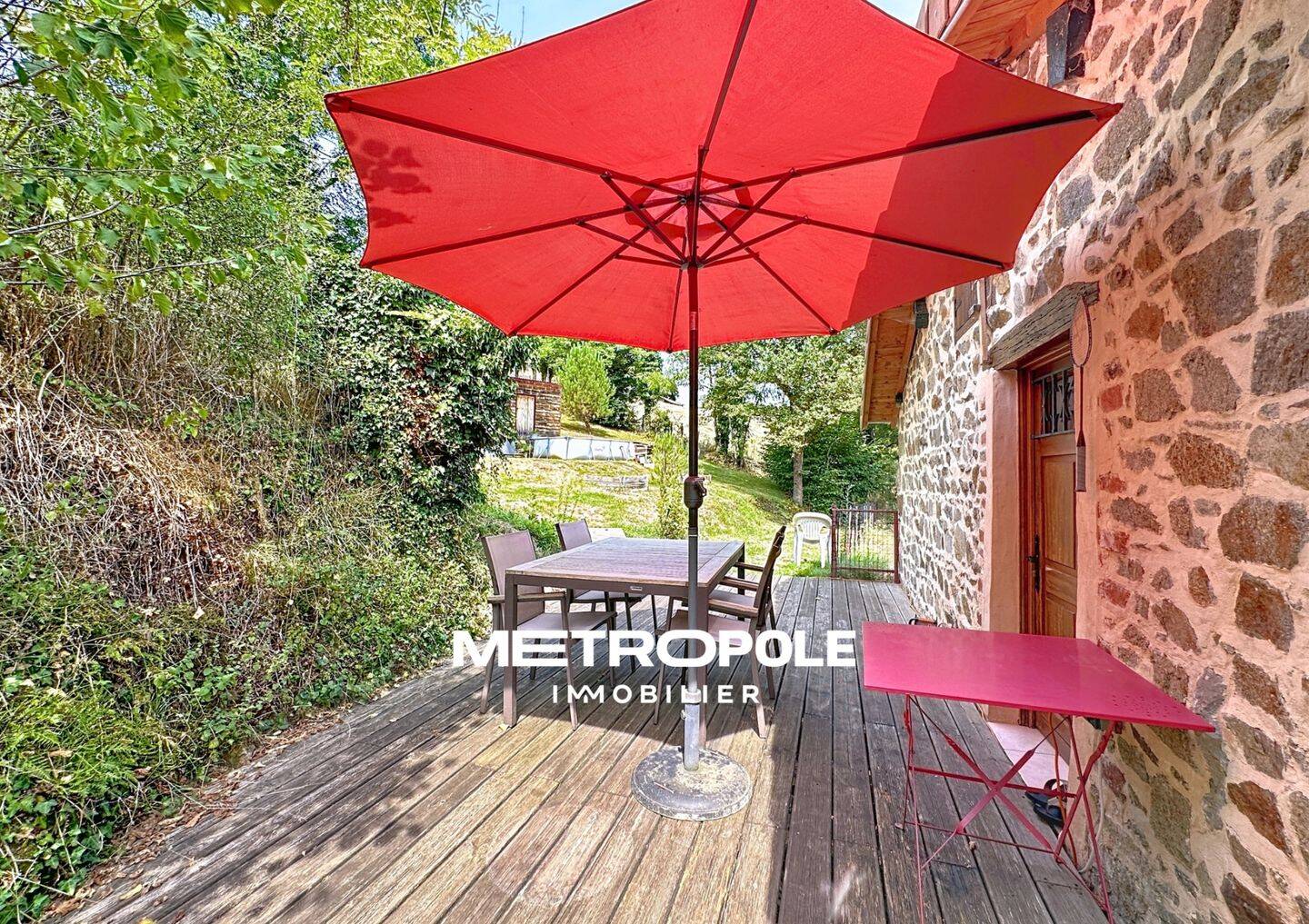 Maison 5 pièces 93 m² · à Saint-Forgeux · 93 m² · 240 000 €