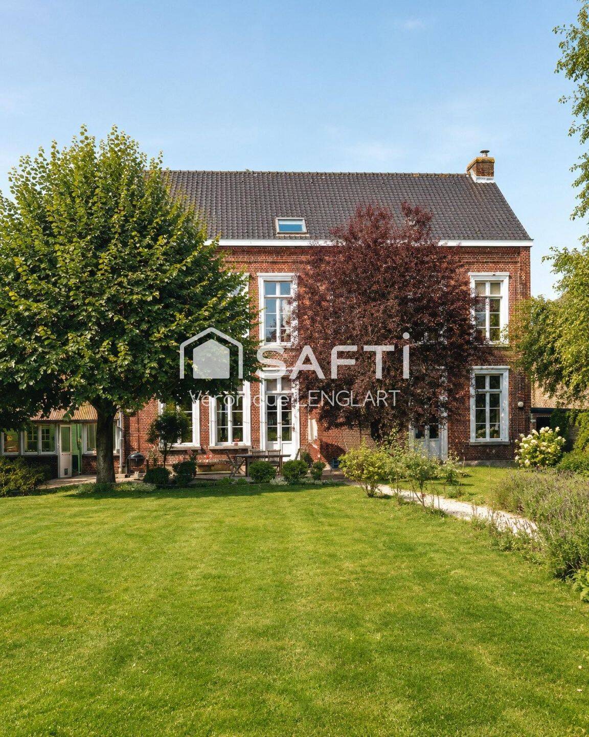 Maison 8 pièces 240 m² · à Cappelle-en-Pévèle · 240 m² · 774 000 €