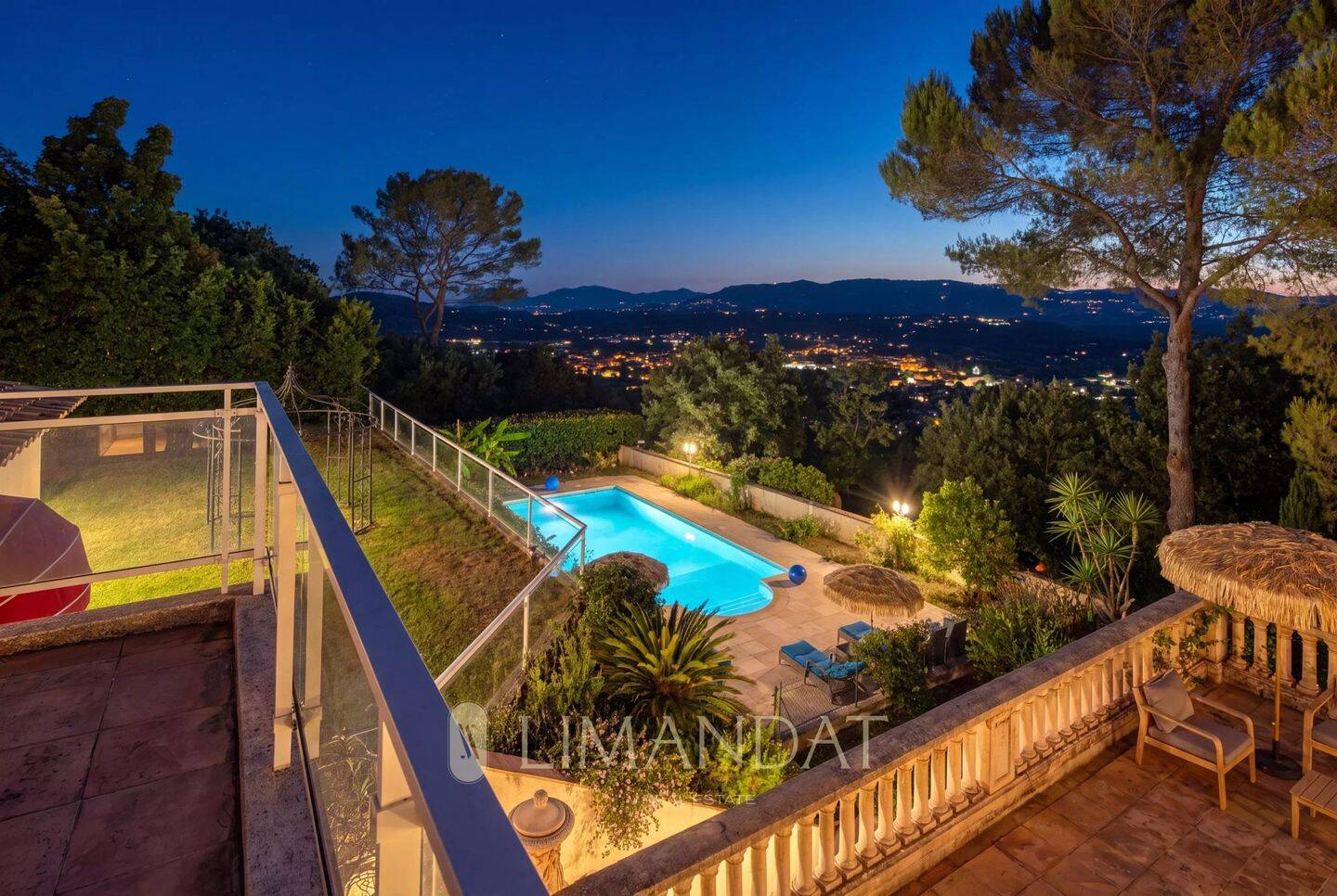 Maison 8 pièces 369 m² · à Mouans-Sartoux · 369 m² · 1 700 000 €