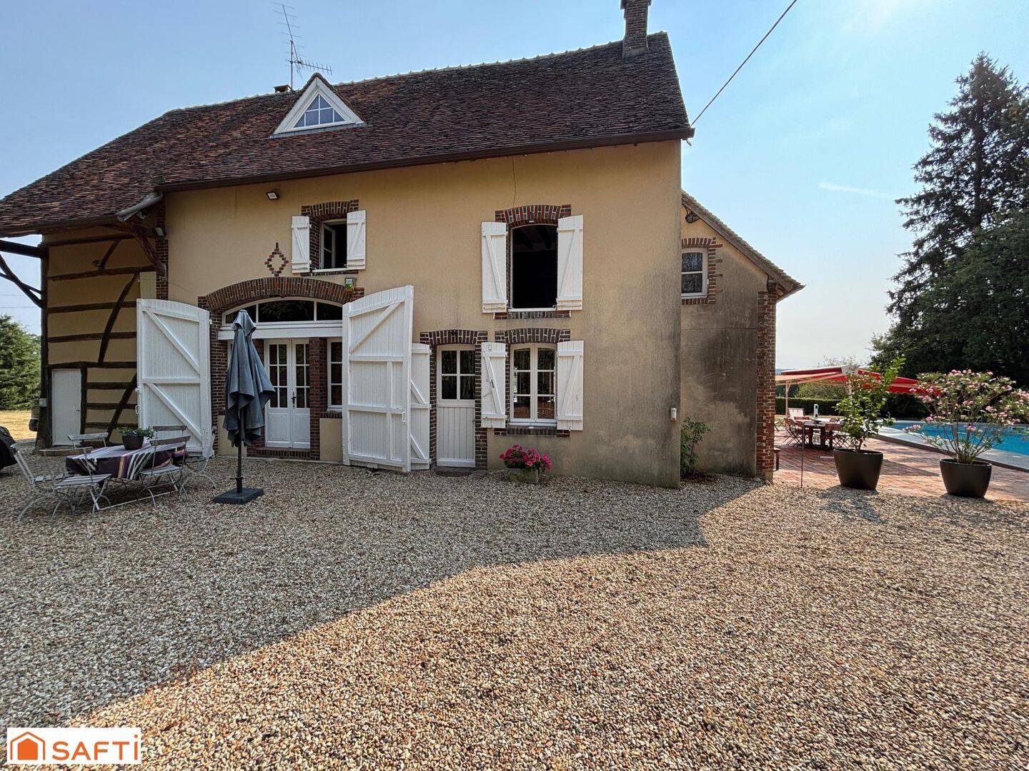 Maison 7 pièces 195 m² · à Dracy · 195 m² · 469 900 €