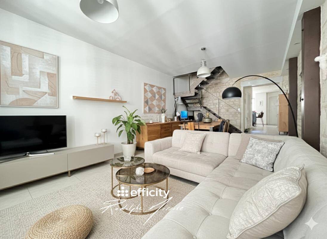 Appartement 5 pièces 108 m² · à Niort · 108 m² · 1 200 €/mois