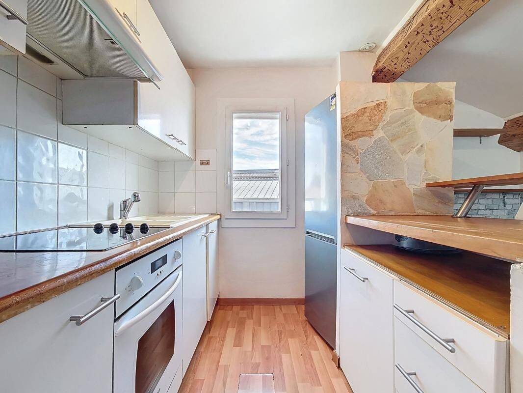 Appartement 2 pièces 61 m² · à Toulon · 61 m² · 99 000 €