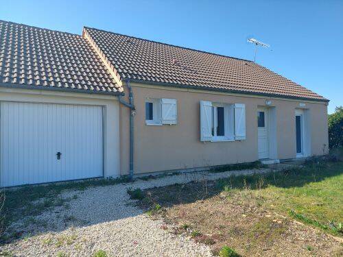 Maison 3 pièces 78 m² · à Sancoins · 78 m² · 86 000 €