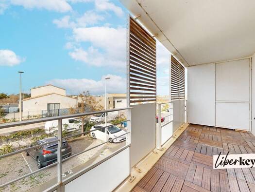 Appartement à vendre 109 500 € 2 pièces 1 chambre 40 m² Étage 1/2 Peripherie Port-la-Nouvelle 11210