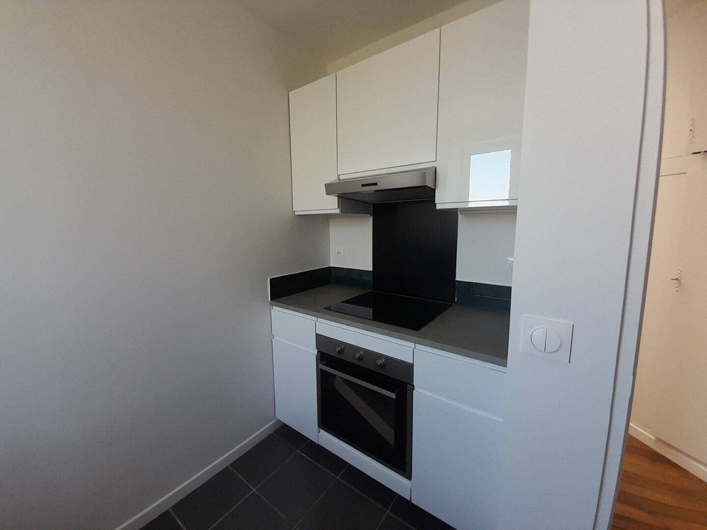 Appartement 2 pièces 47 m² · à Courbevoie · 47,1 m² · 1 390 €