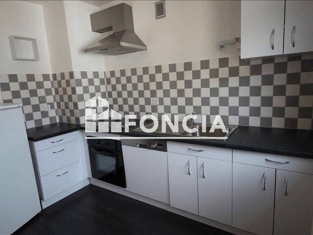 Appartement 3 pièces 56 m² · à Saint-Pierre-en-Faucigny · 55,6 m² · 964 €/mois
