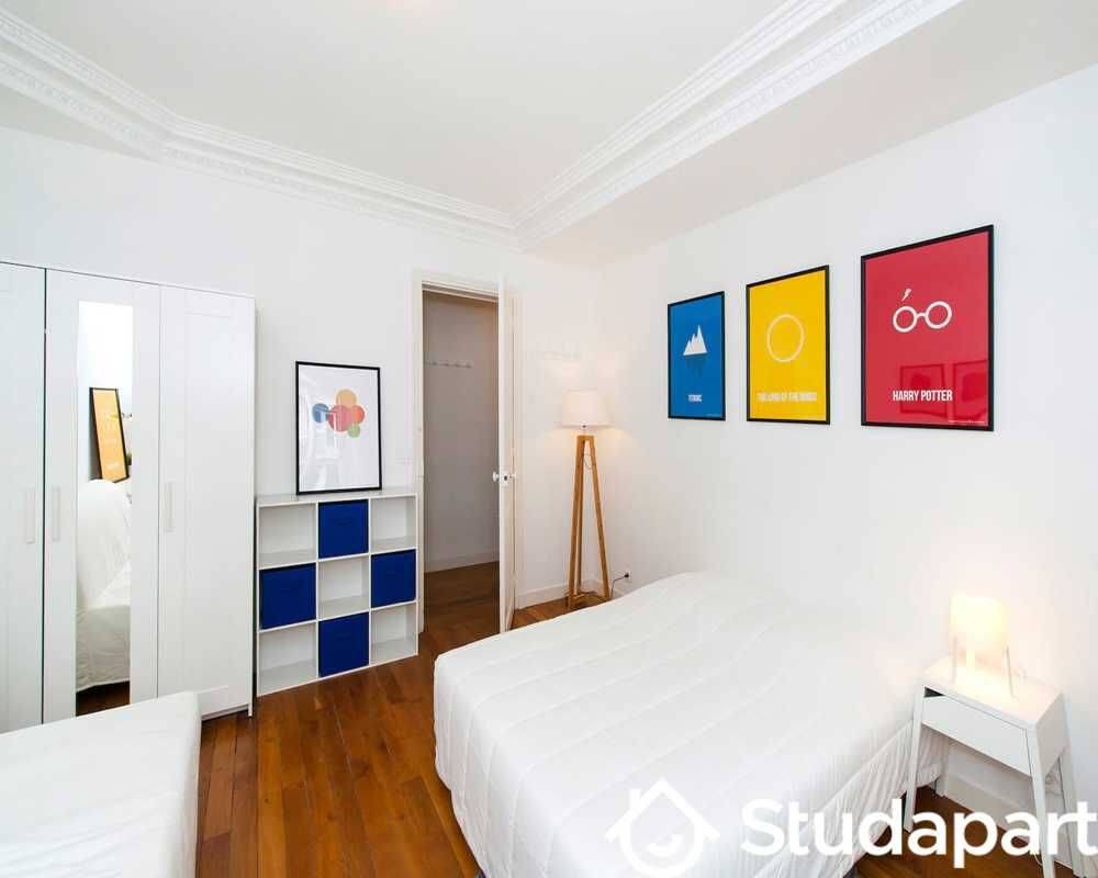 1 pièce 16 m² · à Paris 15ème Arrondissement · 16 m² · 1 260 €/mois