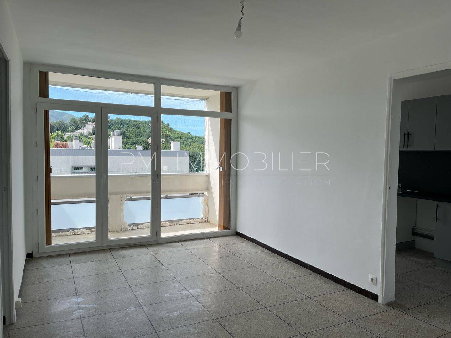 Appartement 5 pièces 84 m² · à Marseille 12ème Arrondissement · 84,4 m² · 1 180 €