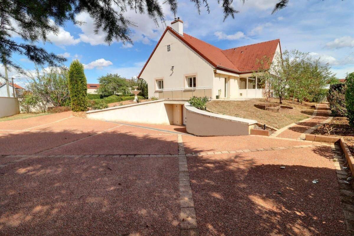 Maison 5 pièces 123 m² · à Chenôve · 123 m² · 415 000 €