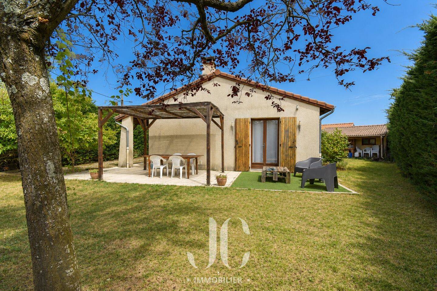 Maison 4 pièces 91 m² · à Roussillon · 91 m² · 235 000 €