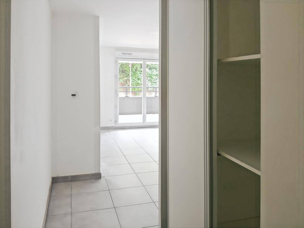 Appartement 3 pièces 58 m² · à Saint-Laurent-du-Var · 58 m² · 1 127 €/mois