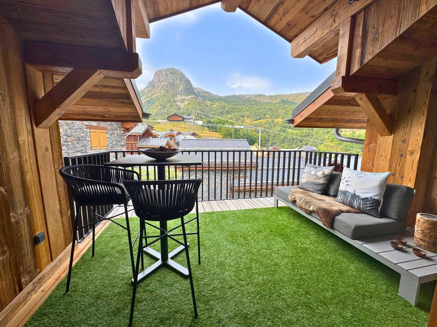Maison 6 pièces 172 m² · à Les Belleville · 172 m² · 2 595 000 €