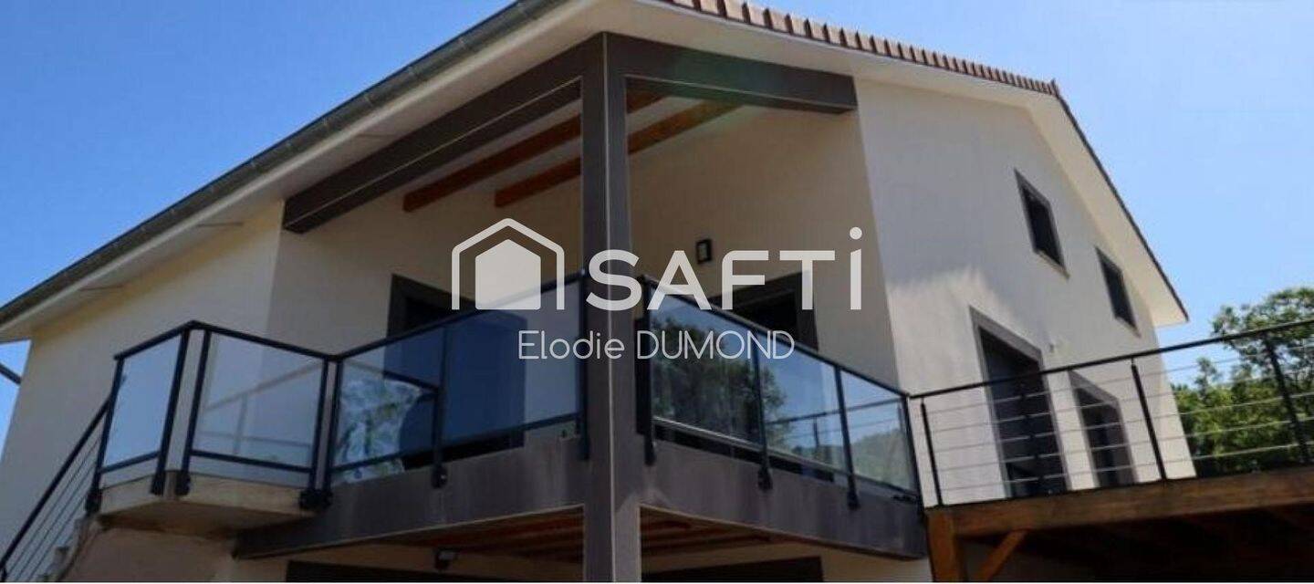 Maison 7 pièces 208 m² · à Saint-Amour · 208 m² · 348 000 €