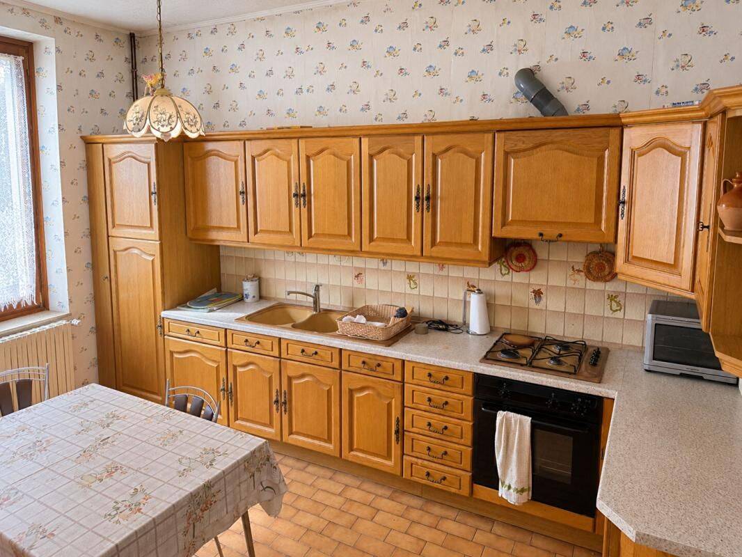 Maison 6 pièces 129 m² · à Auboué · 129 m² · 99 000 €