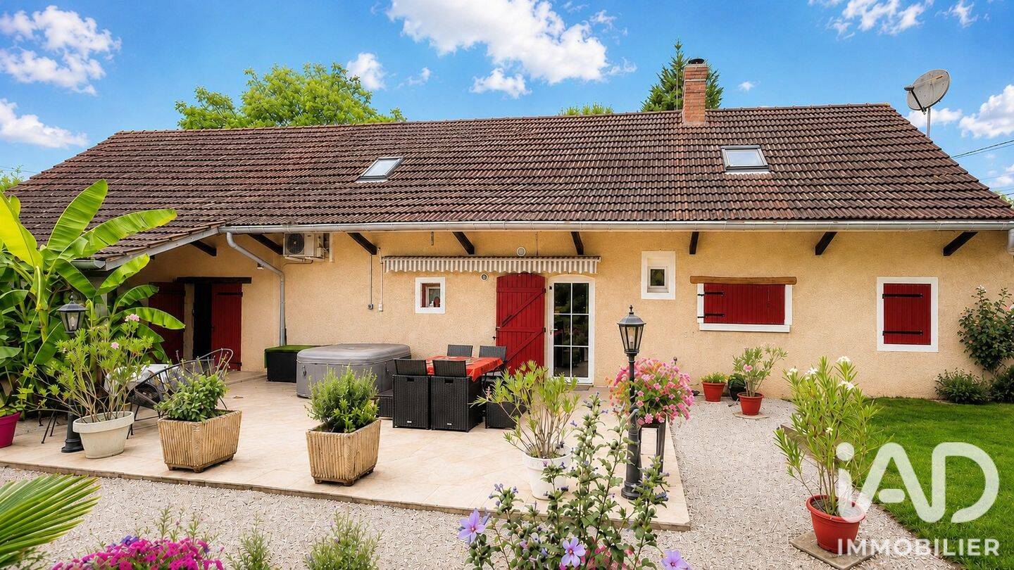 Maison 5 pièces 120 m² · à L'Abergement-Sainte-Colombe · 120,2 m² · 210 000 €