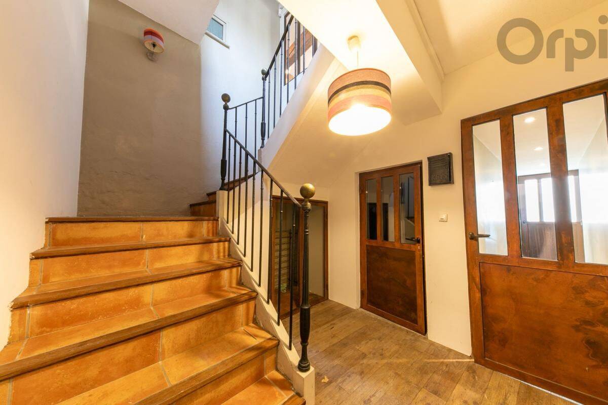 Maison 4 pièces 170 m² · à Saint-Estève · 170 m² · 218 000 €