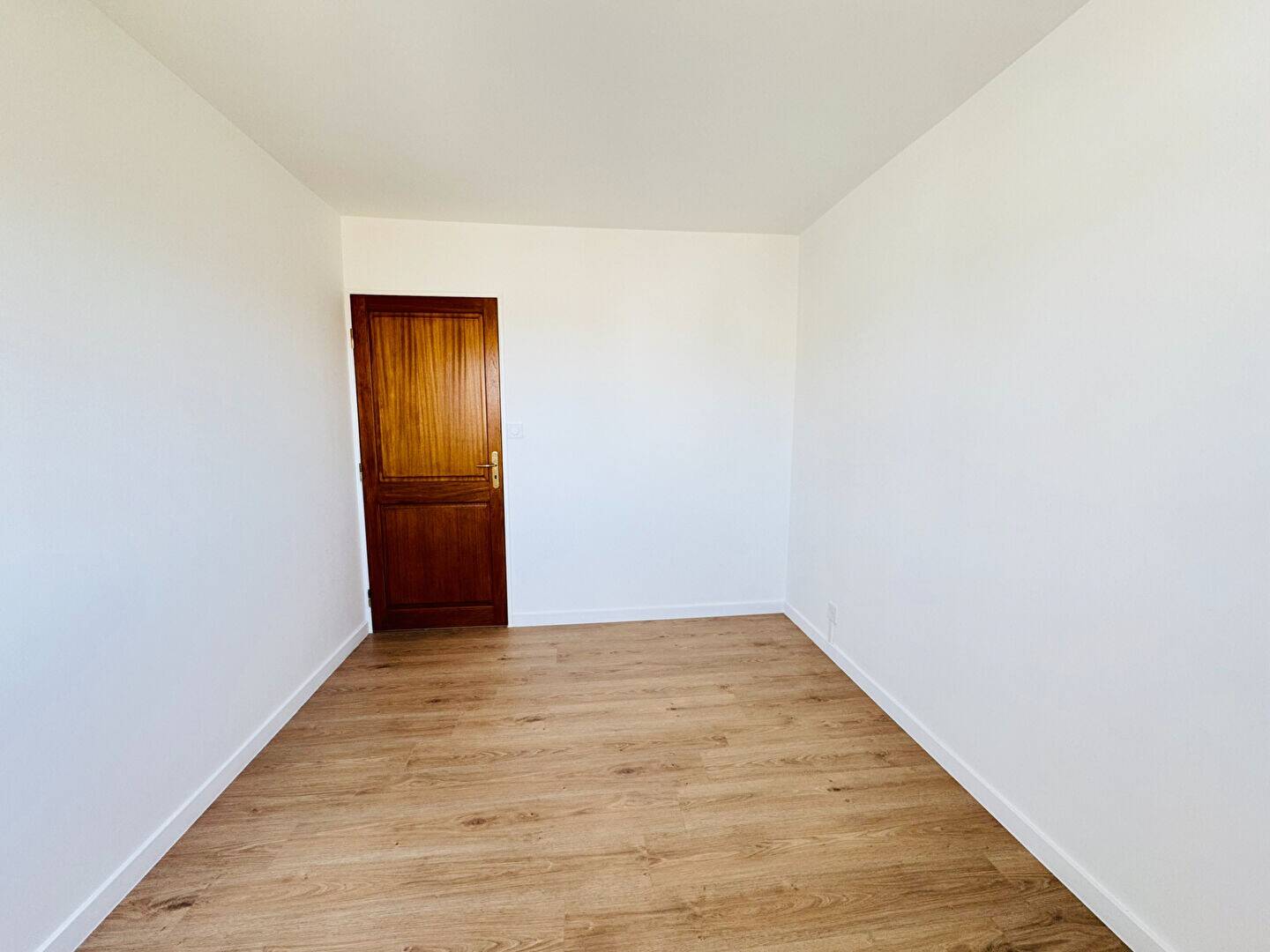 T4BIS DE 103.67 m2 RUE CHARLES DUMONT — 7