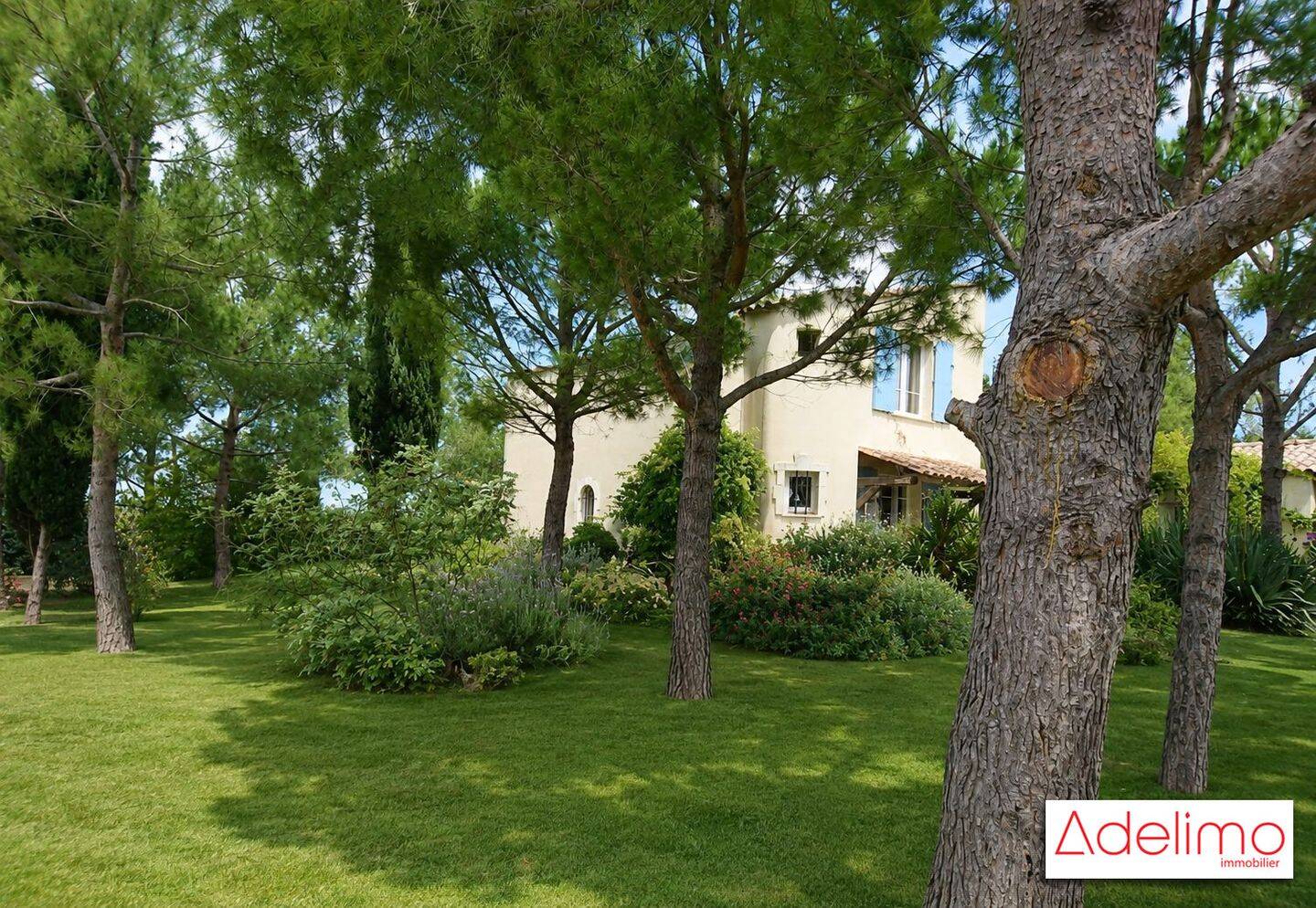 Maison 8 pièces 300 m² · à Arles · 300 m² · 1 300 000 €