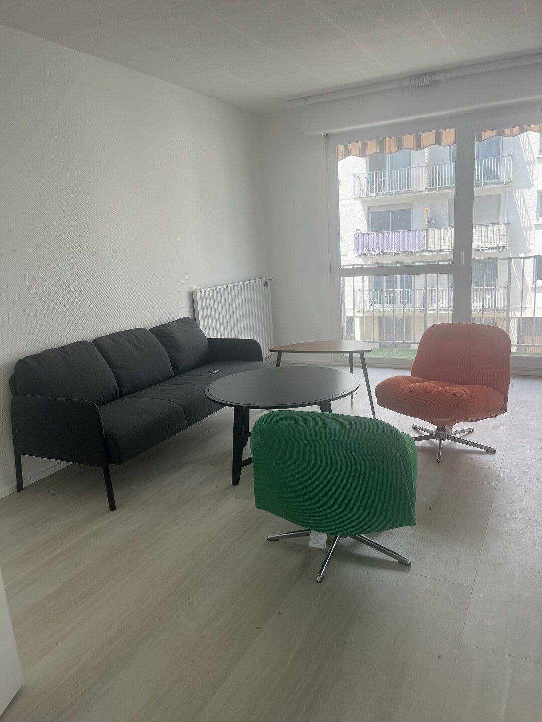 4 pièces 82 m² · à Pessac · 82 m² · 540 €/mois